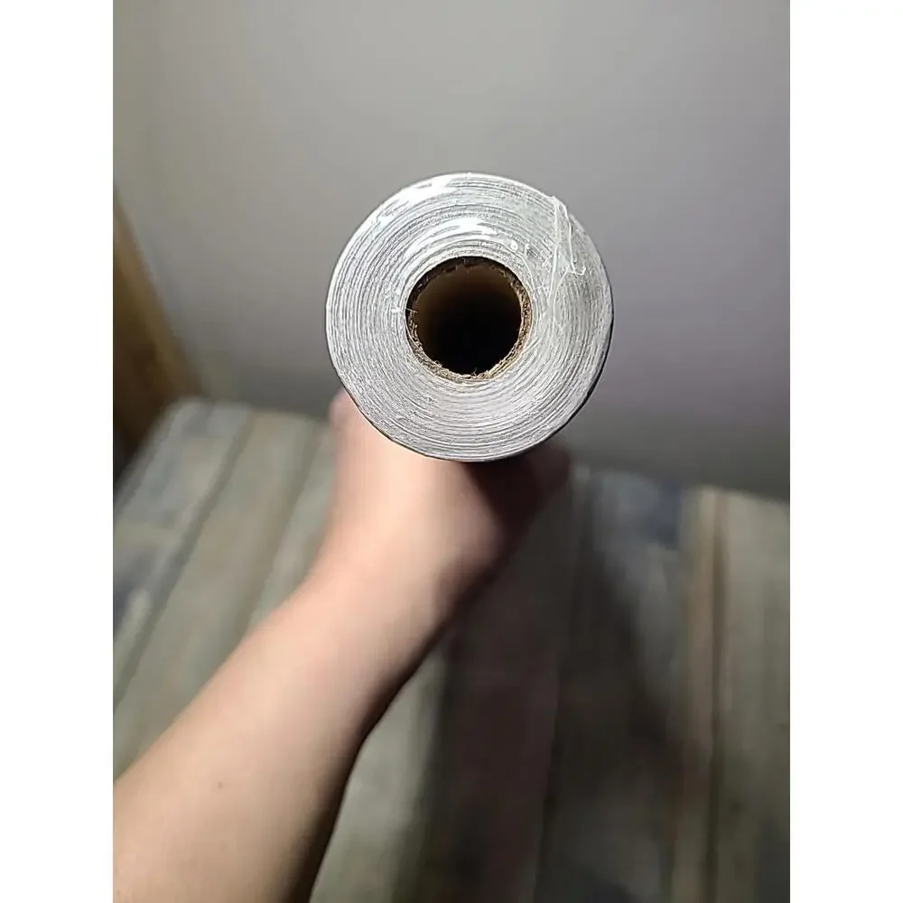 Amigo Wood Wallpaper Sticky Back 17.5x196.85 In New Roll